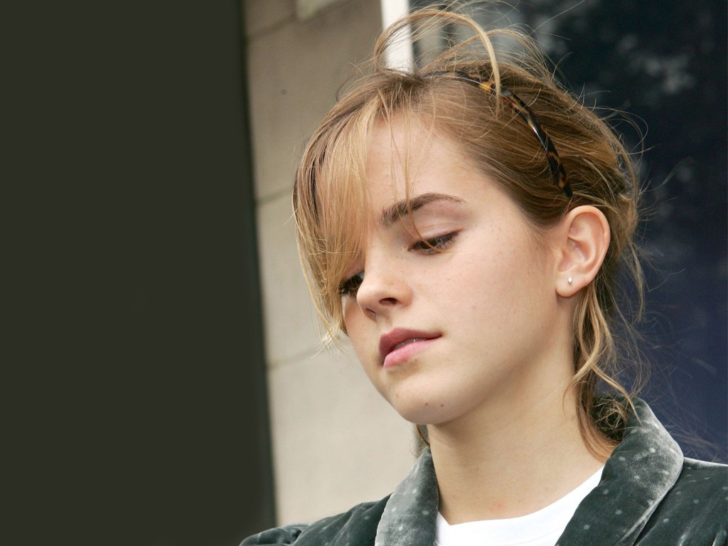 Hollywood Emma Watson Hot Hd Wallpapers 2012 Free Download Nude Photo ...